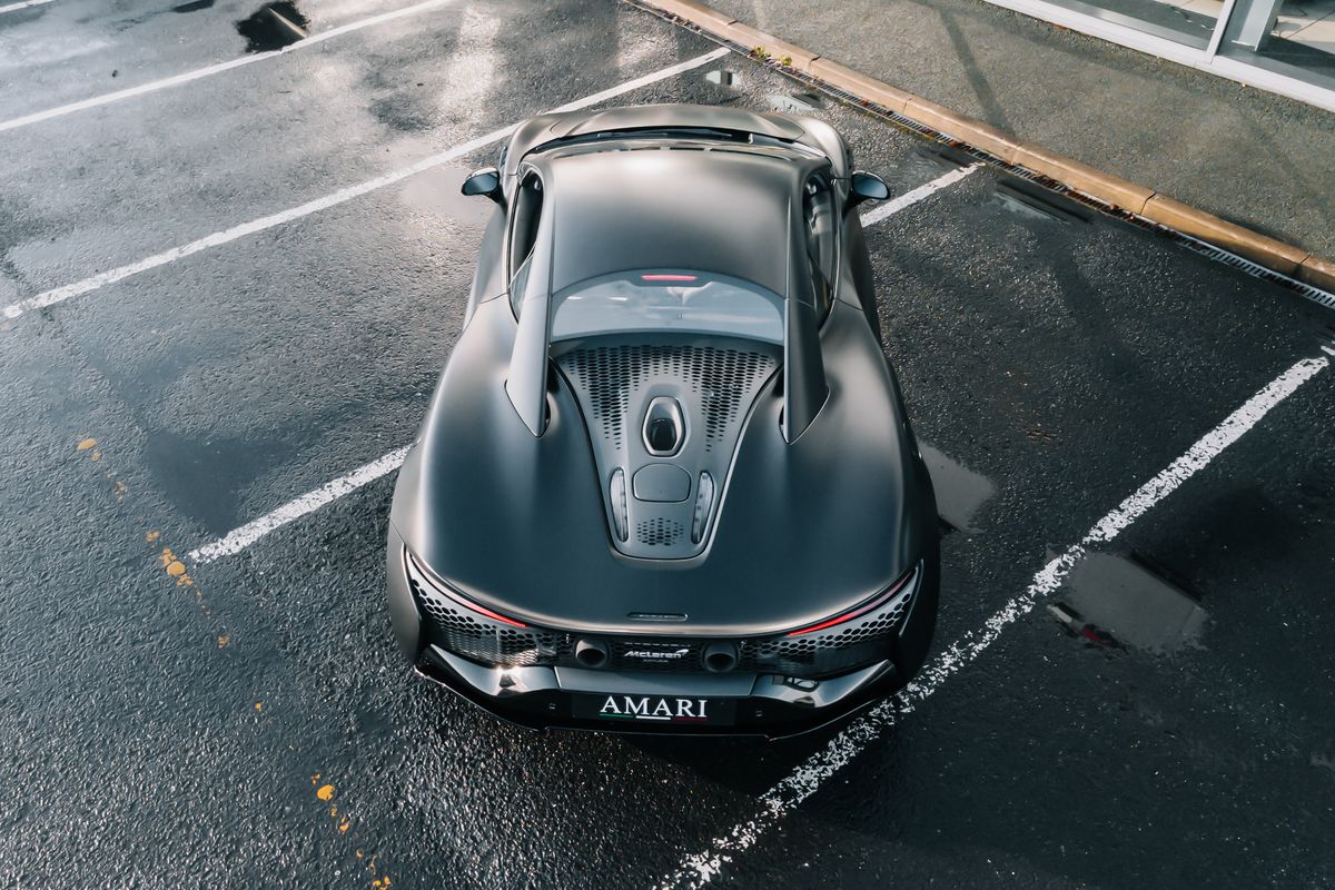 McLaren Artura V6 PHEV