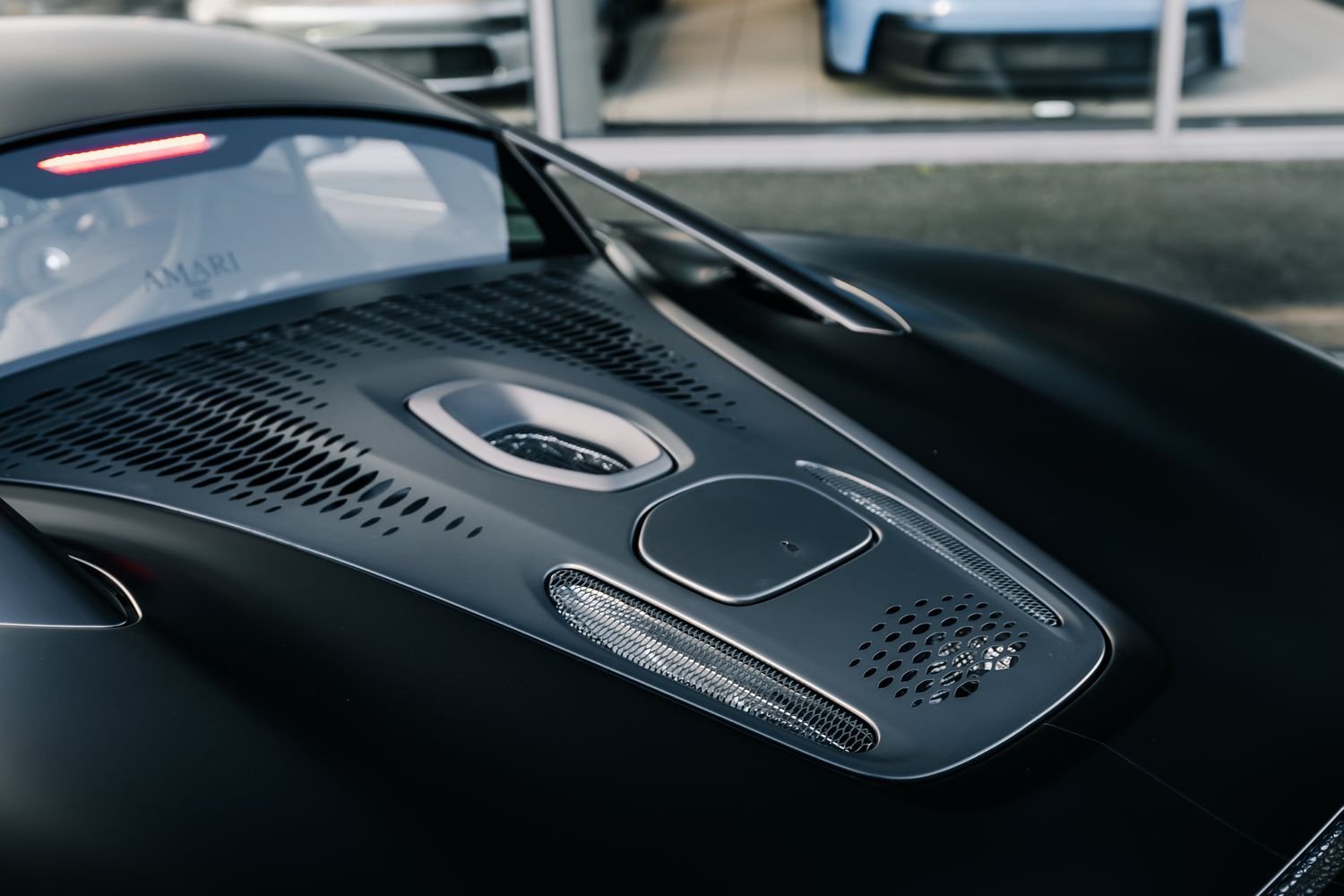 McLaren Artura V6 PHEV