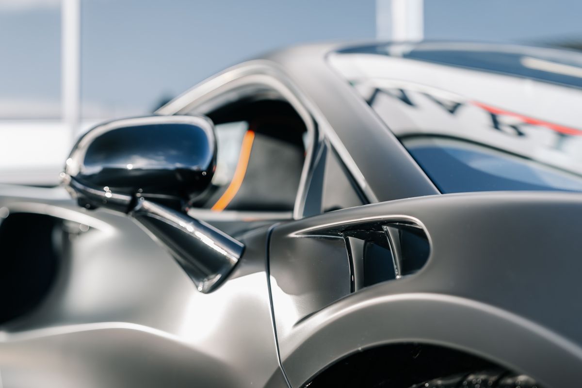 McLaren Artura V6 PHEV