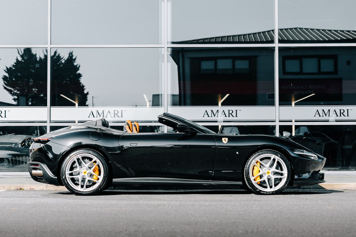Ferrari Roma Spider