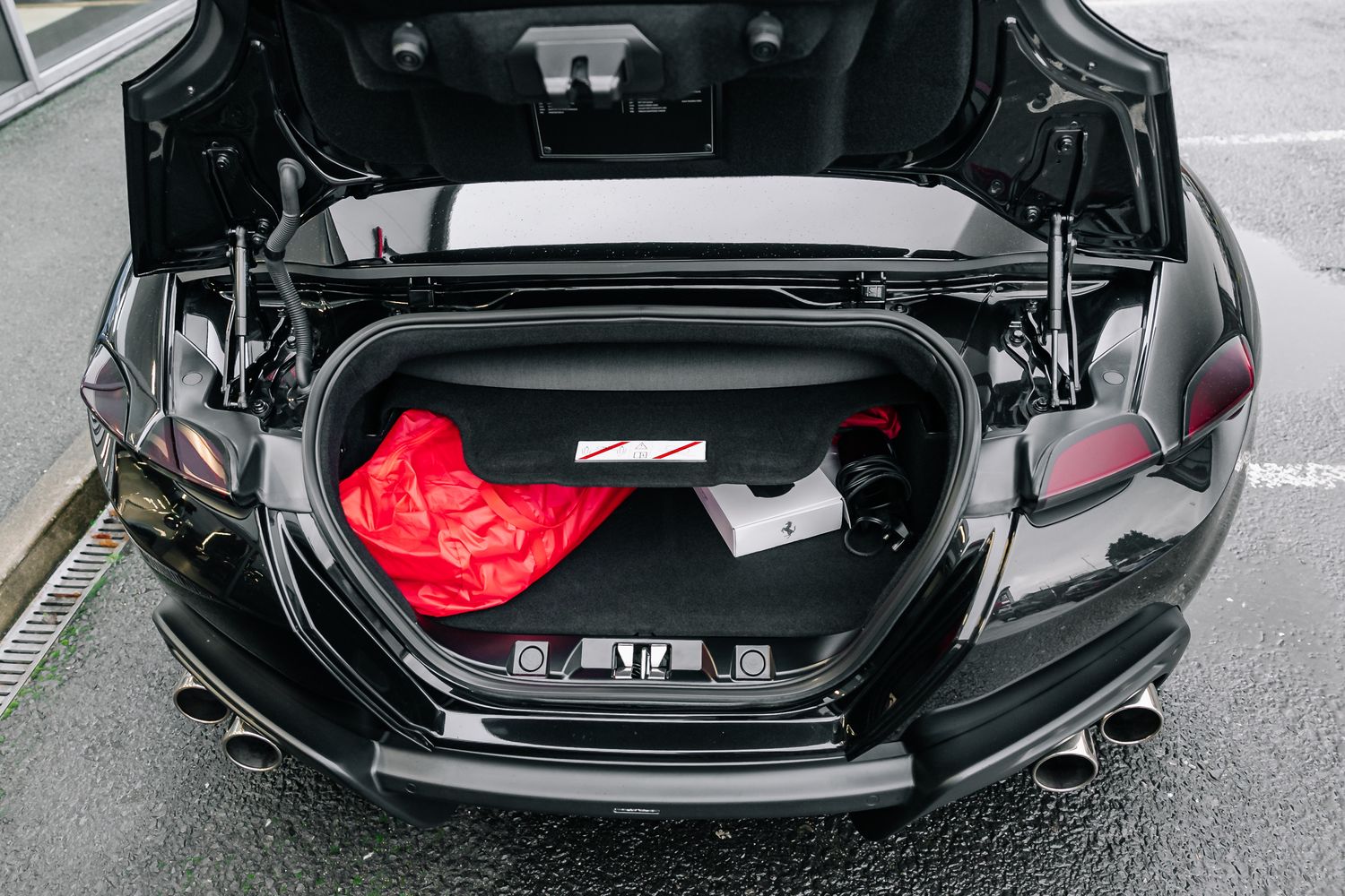 Ferrari Roma Spider