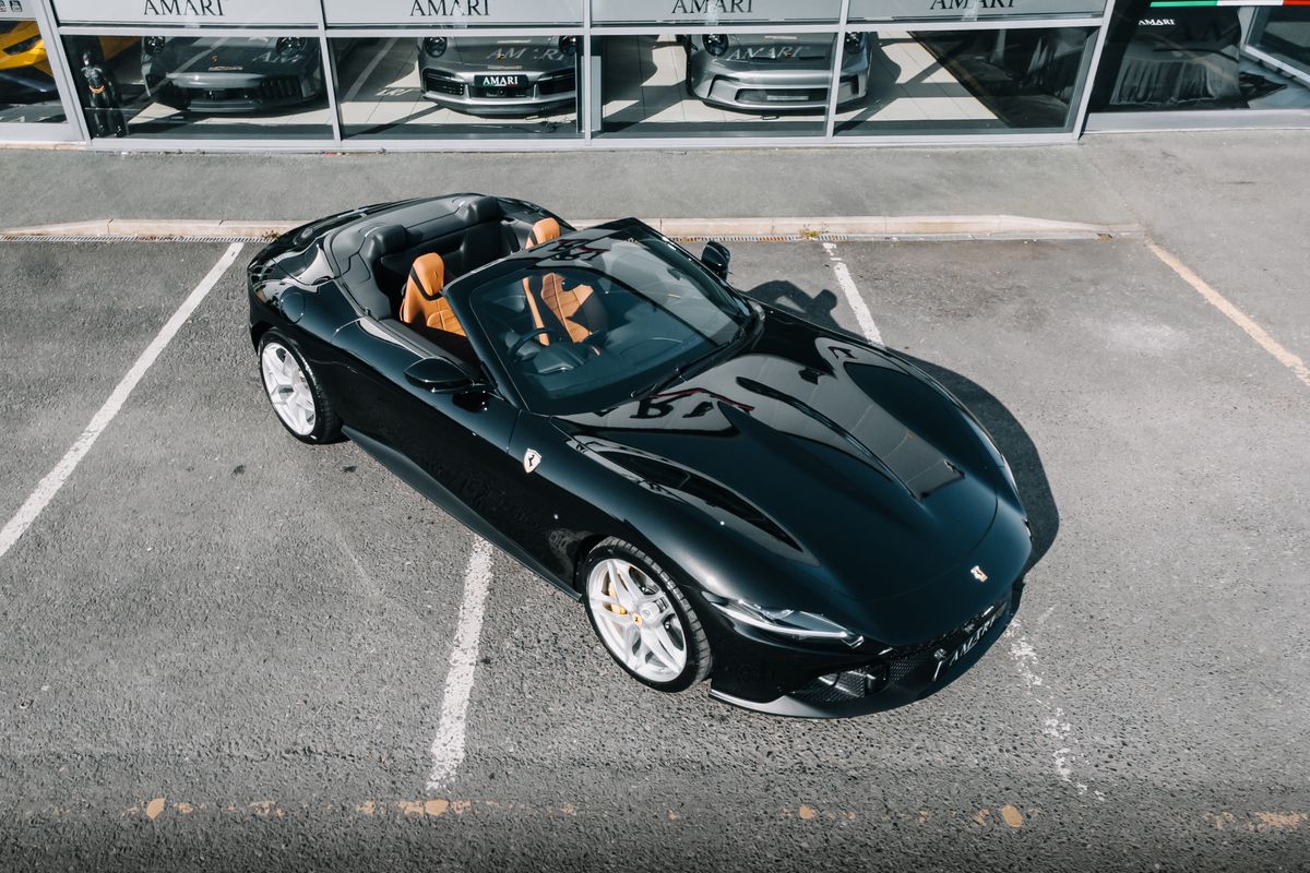 Ferrari Roma Spider