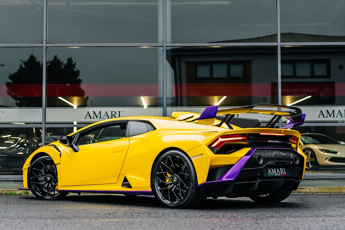 Lamborghini Huracan STO