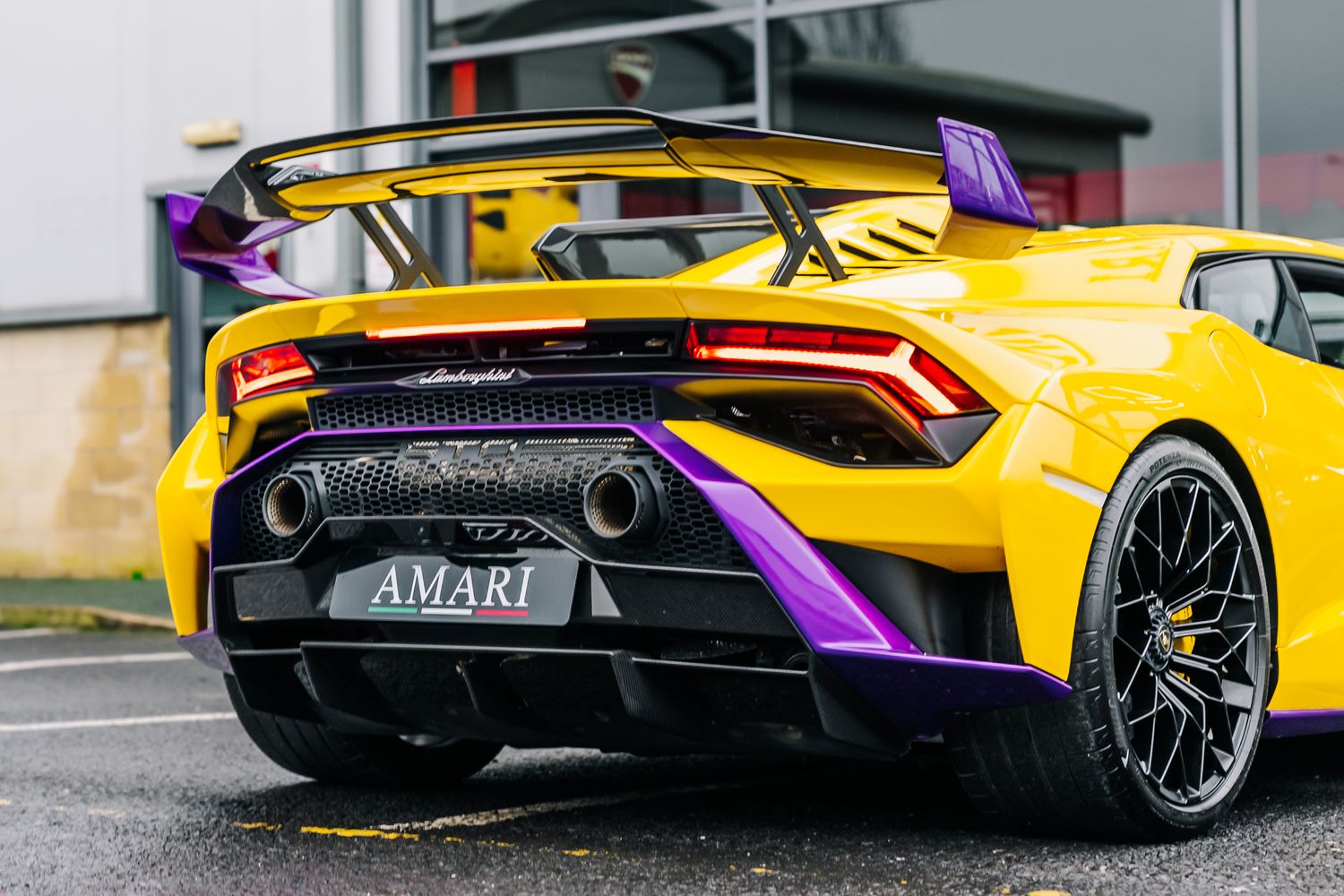 Lamborghini Huracan STO