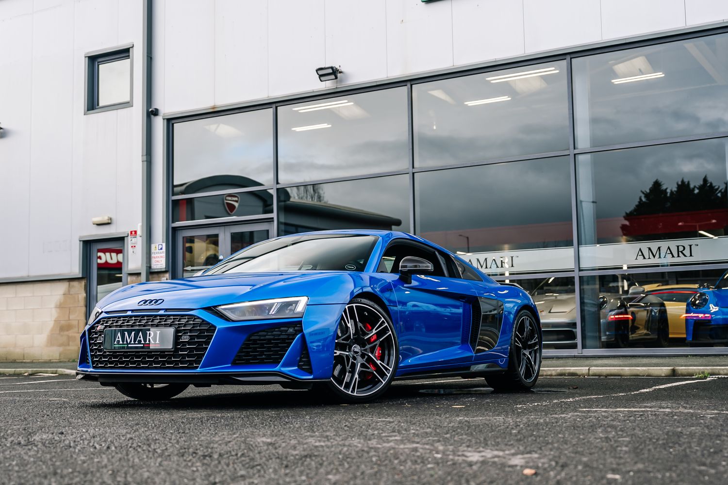 Audi R8 Performance Carbon Black V10 Quattro