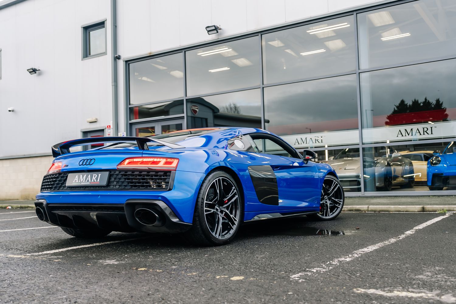 Audi R8 Performance Carbon Black V10 Quattro