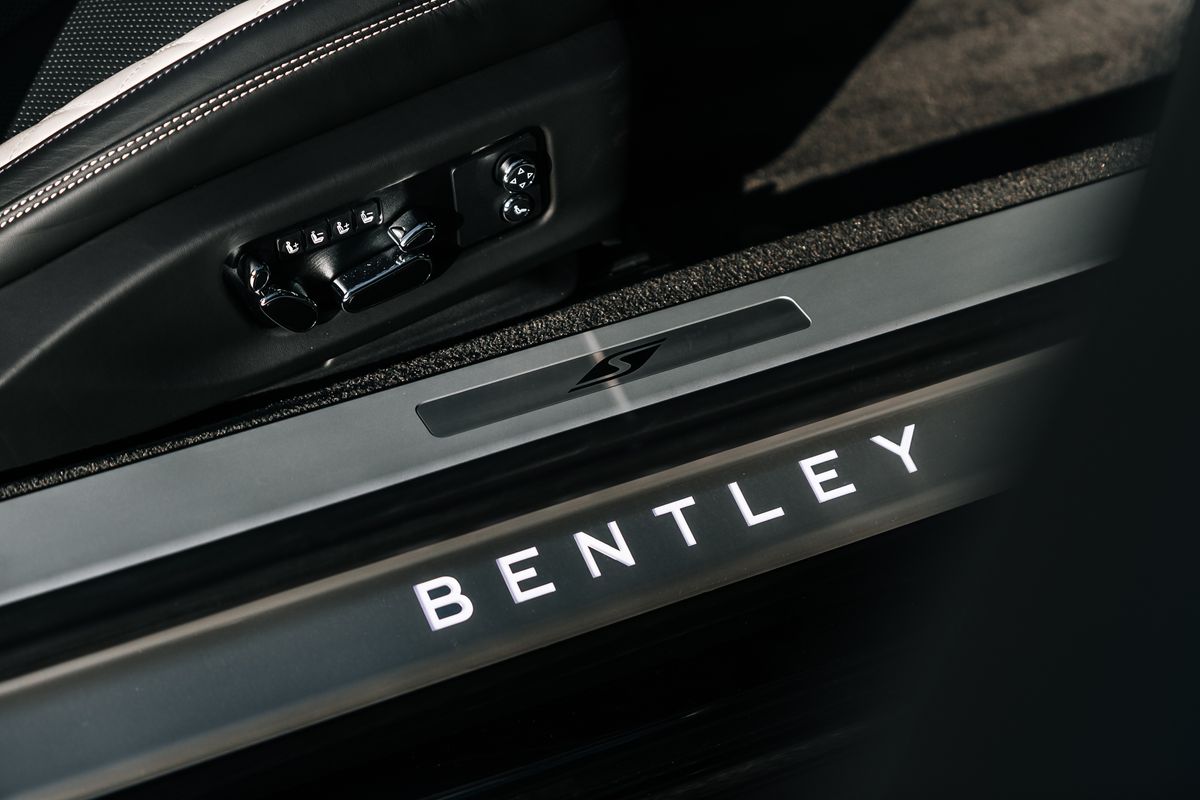 Bentley Continental GTC S V8