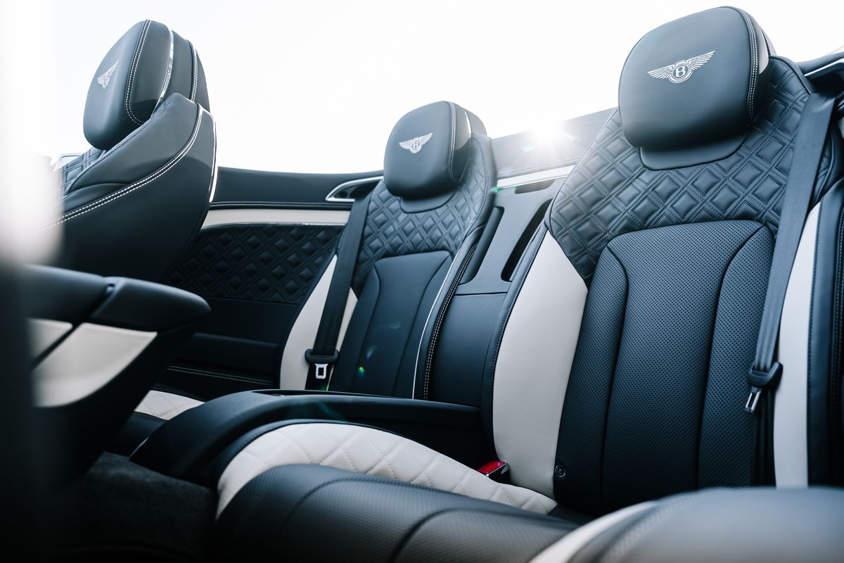 Bentley Continental GTC S V8