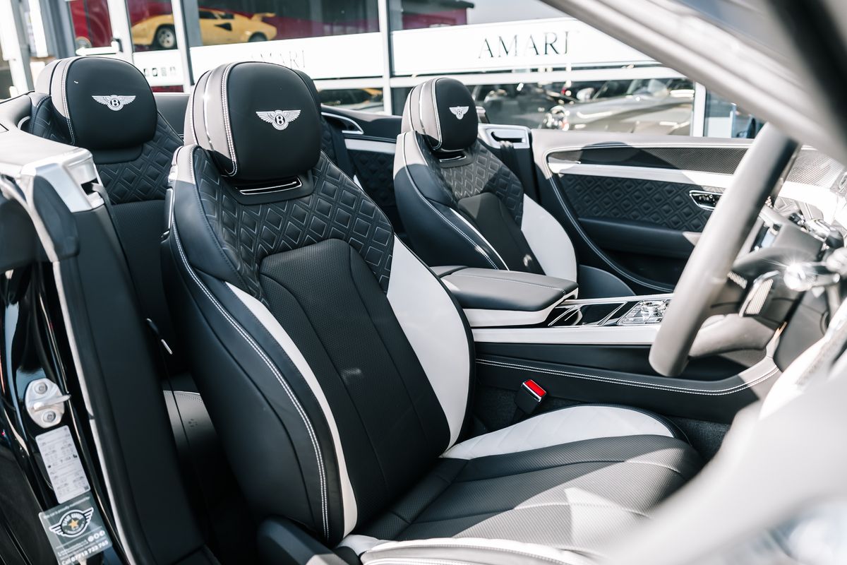 Bentley Continental GTC S V8