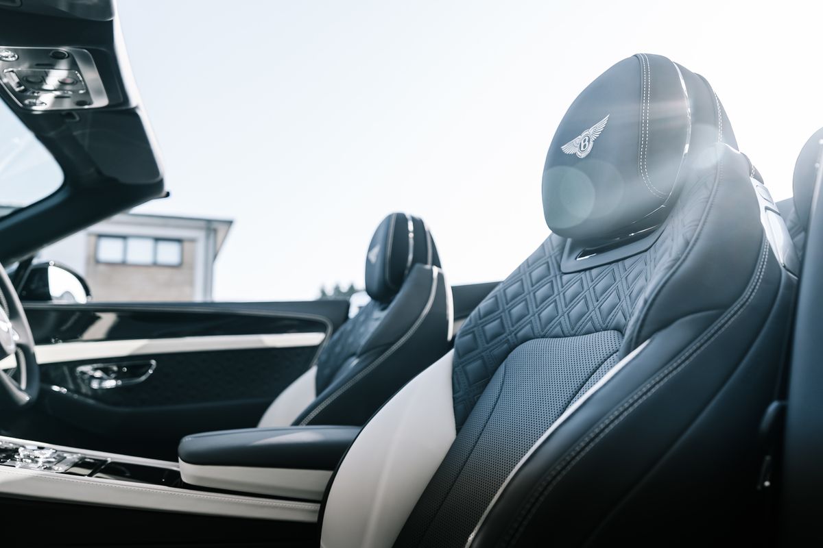 Bentley Continental GTC S V8