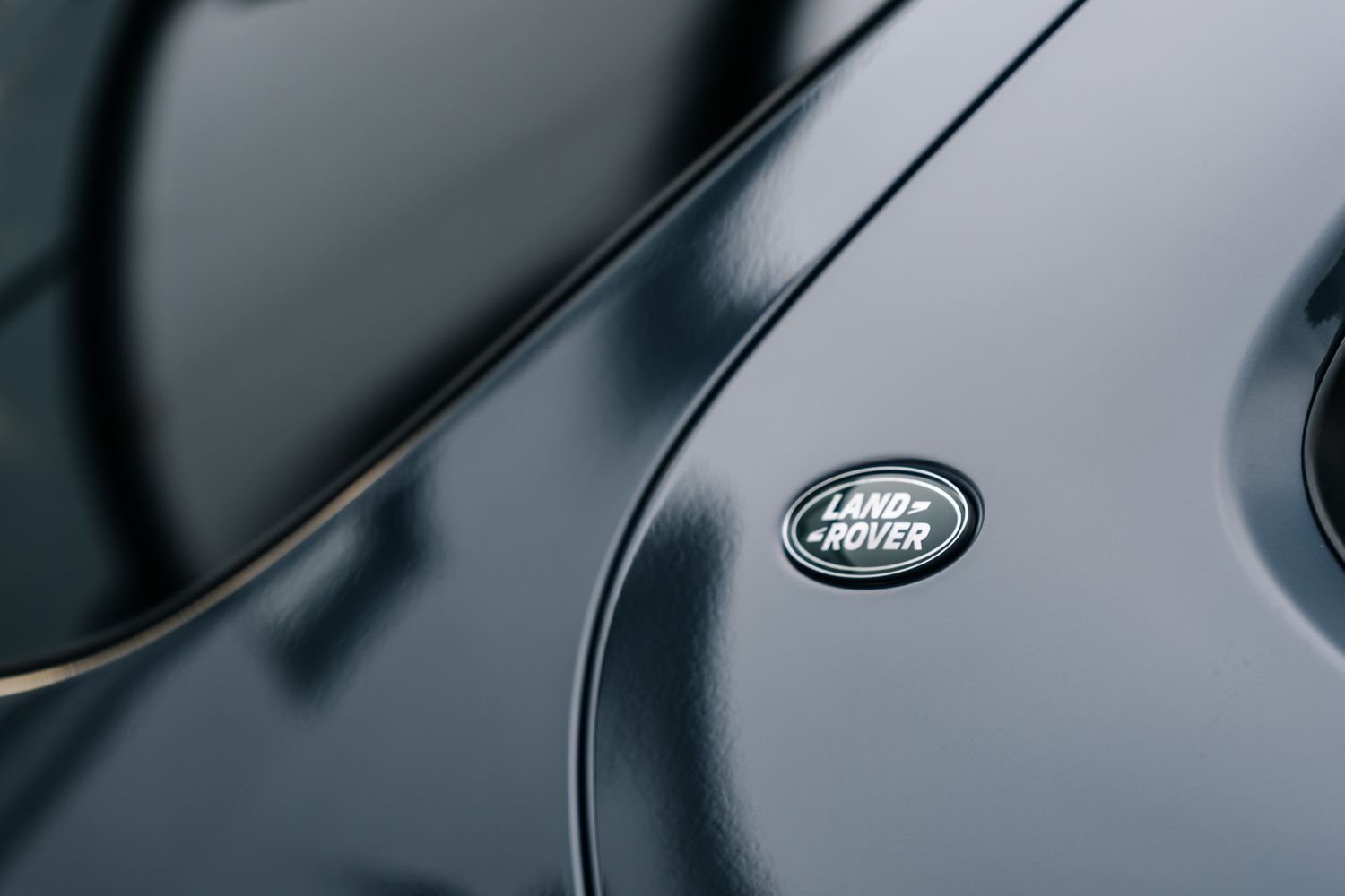 Land Rover Discovery Dynamic HSE D MHEV