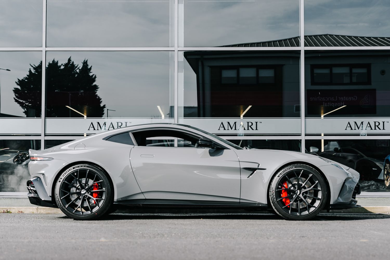 Aston Martin Vantage