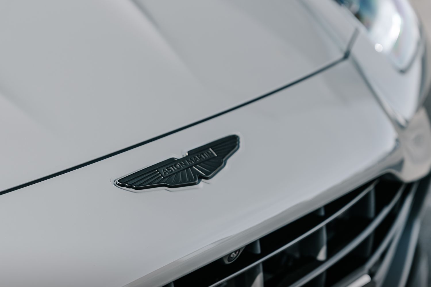 Aston Martin Vantage