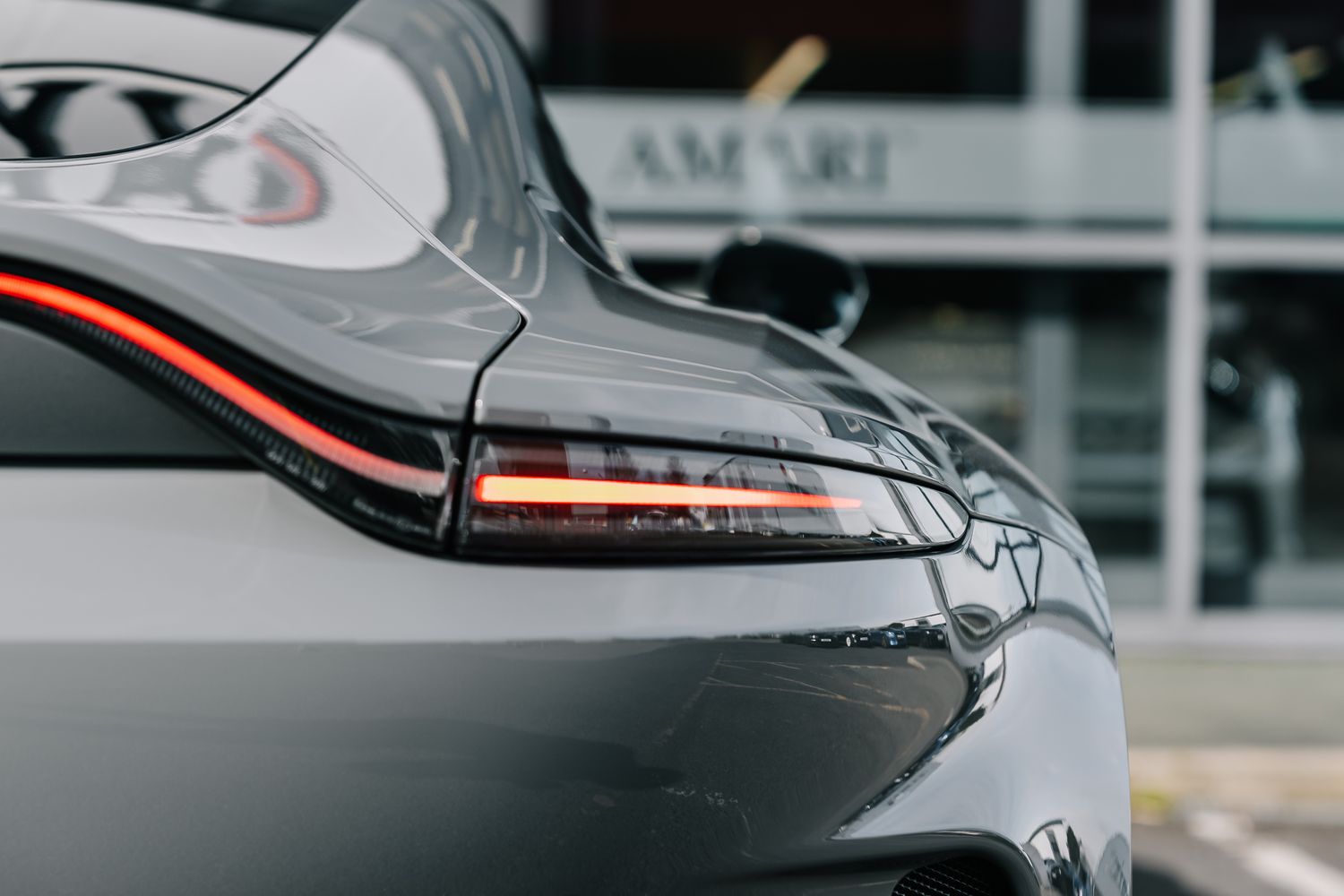 Aston Martin Vantage