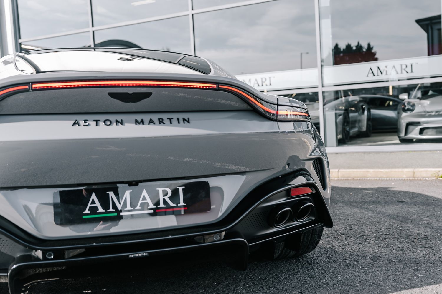 Aston Martin Vantage