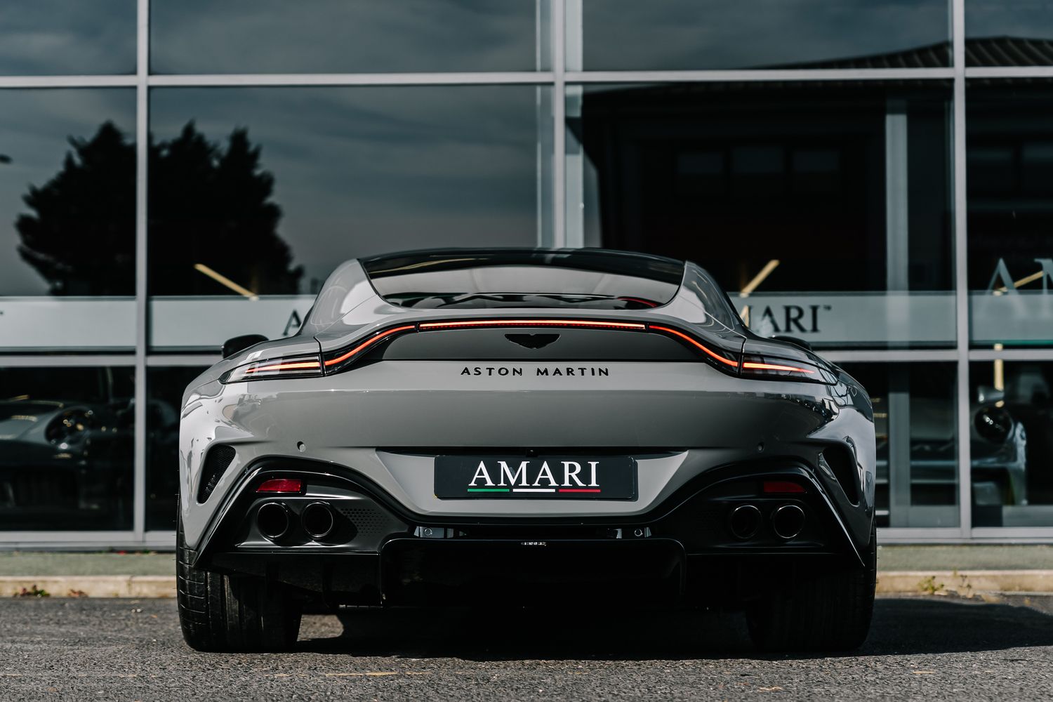Aston Martin Vantage