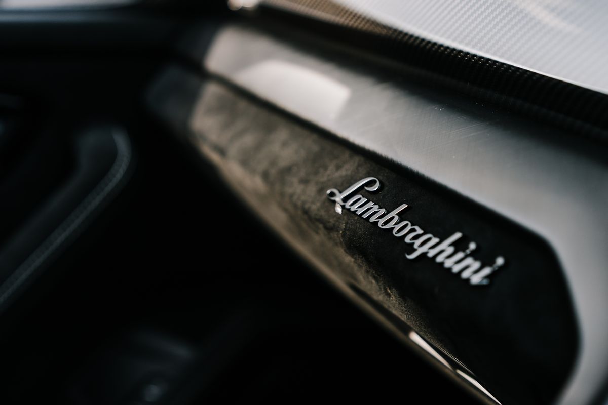 Lamborghini Urus V8 Performante
