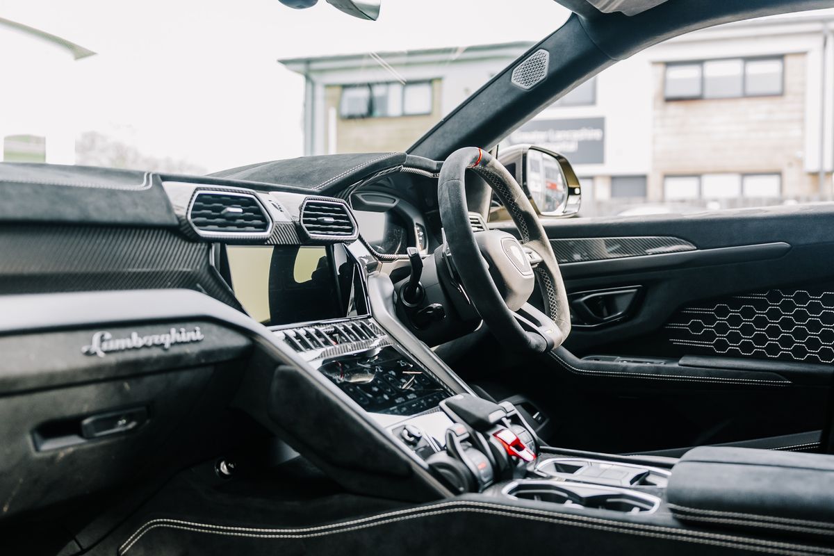 Lamborghini Urus V8 Performante