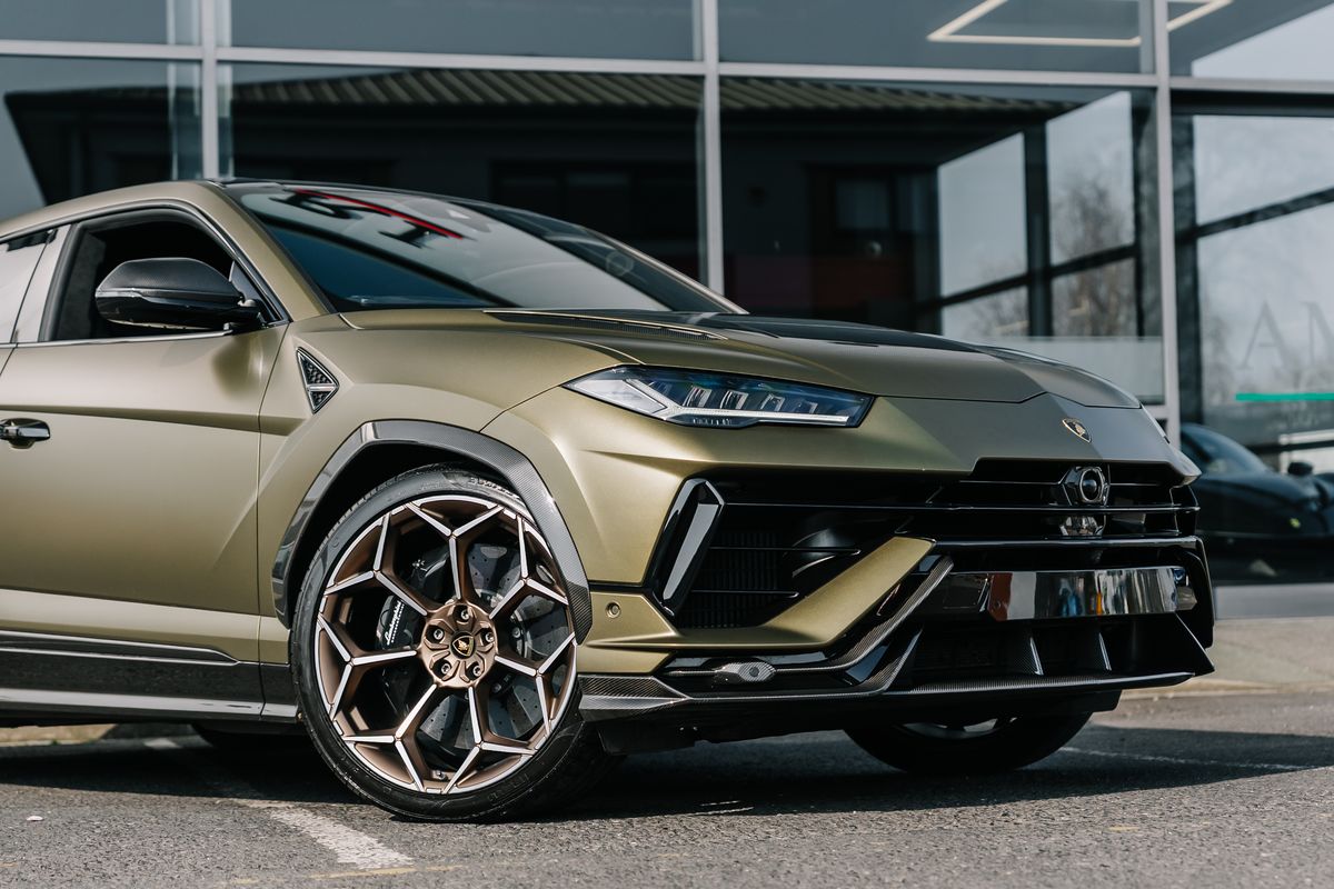 Lamborghini Urus V8 Performante