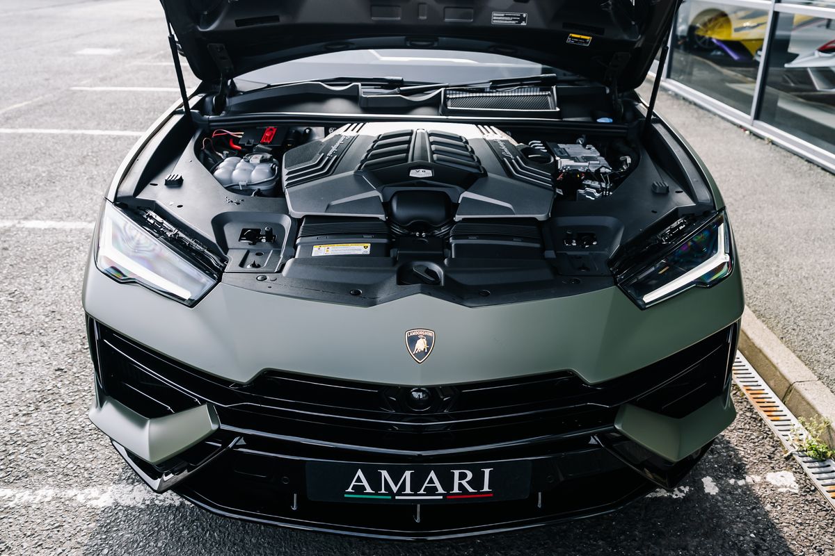 Lamborghini Urus V8 S
