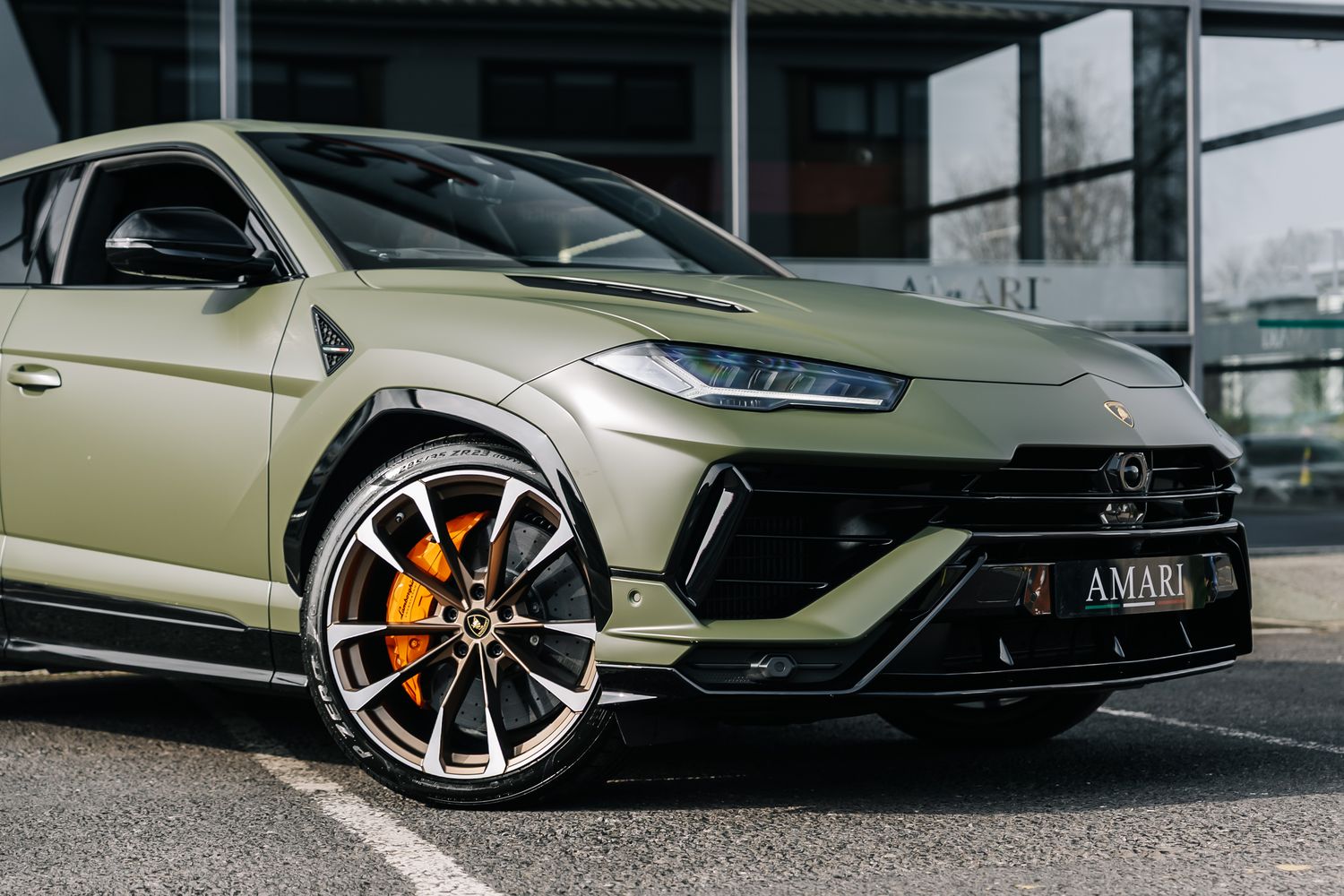 Lamborghini Urus V8 S