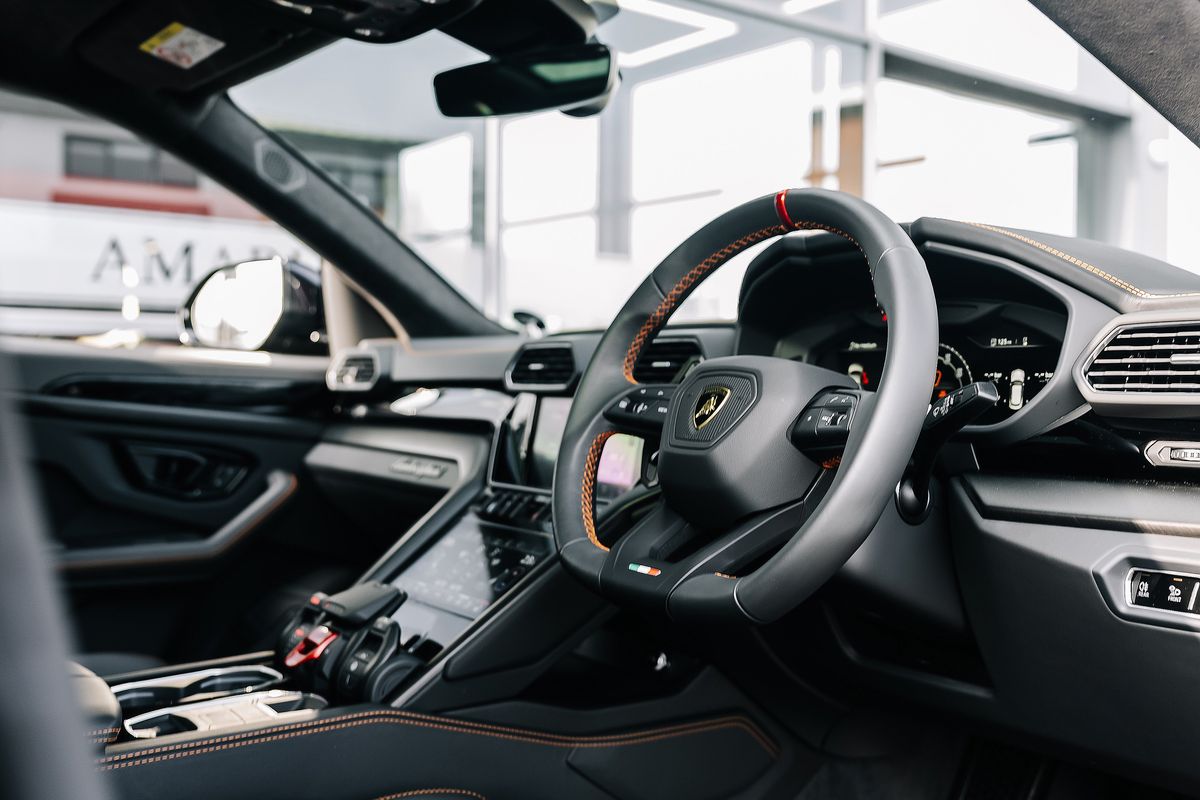 Lamborghini Urus V8 S