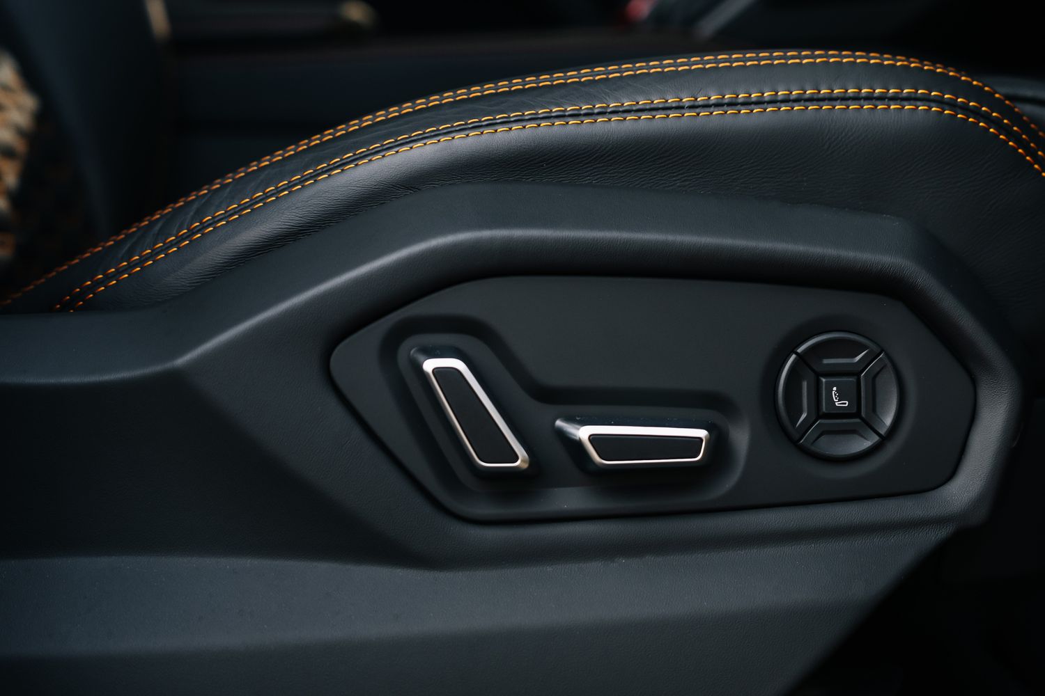 Lamborghini Urus V8 S