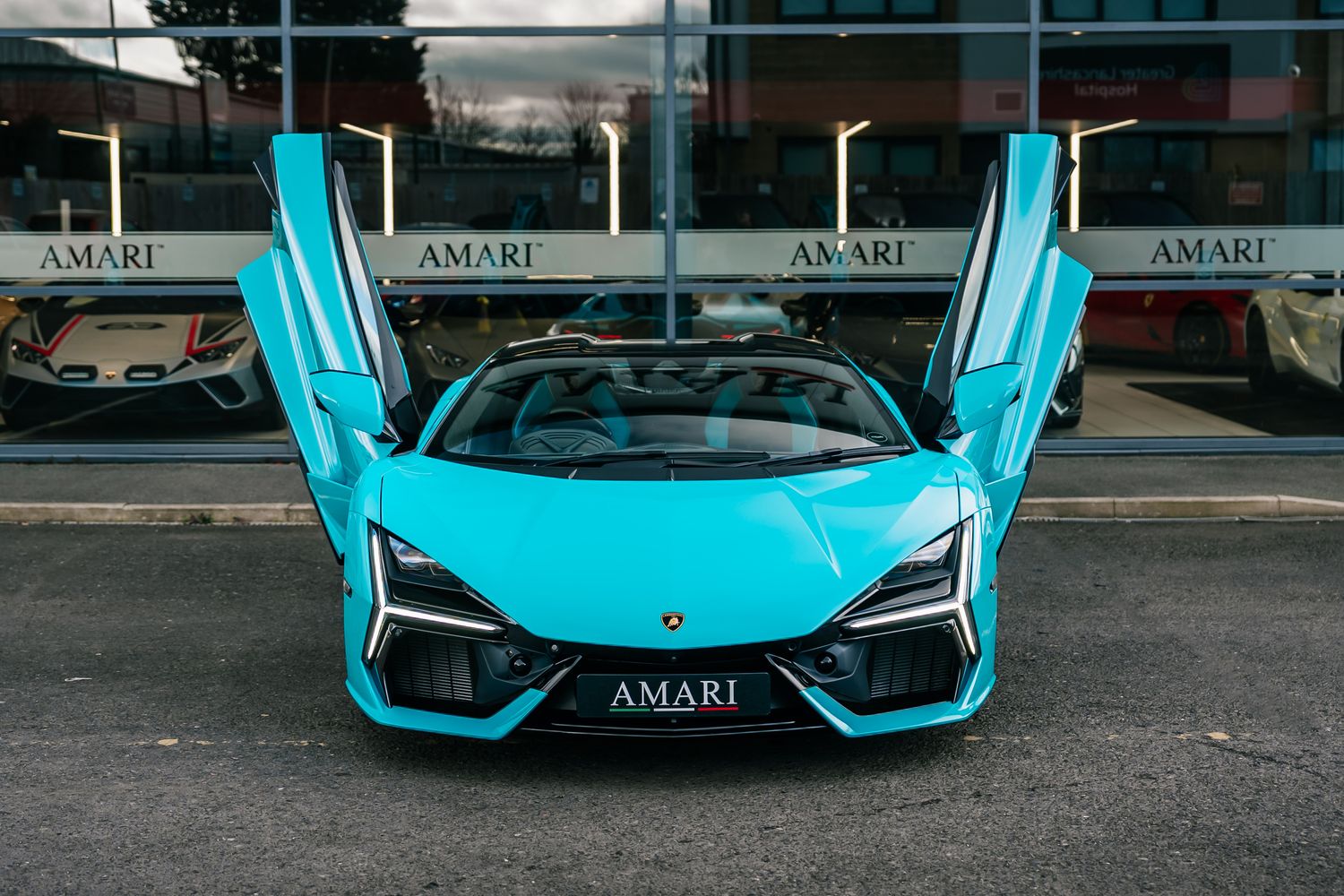 Lamborghini Revuelto