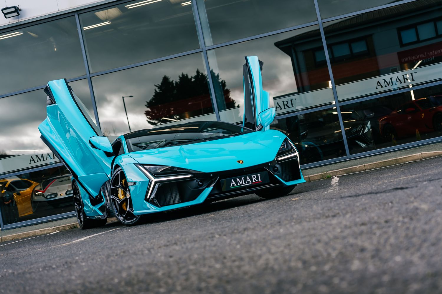 Lamborghini Revuelto