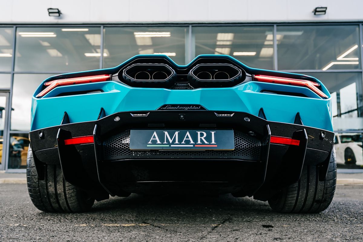 Lamborghini Revuelto