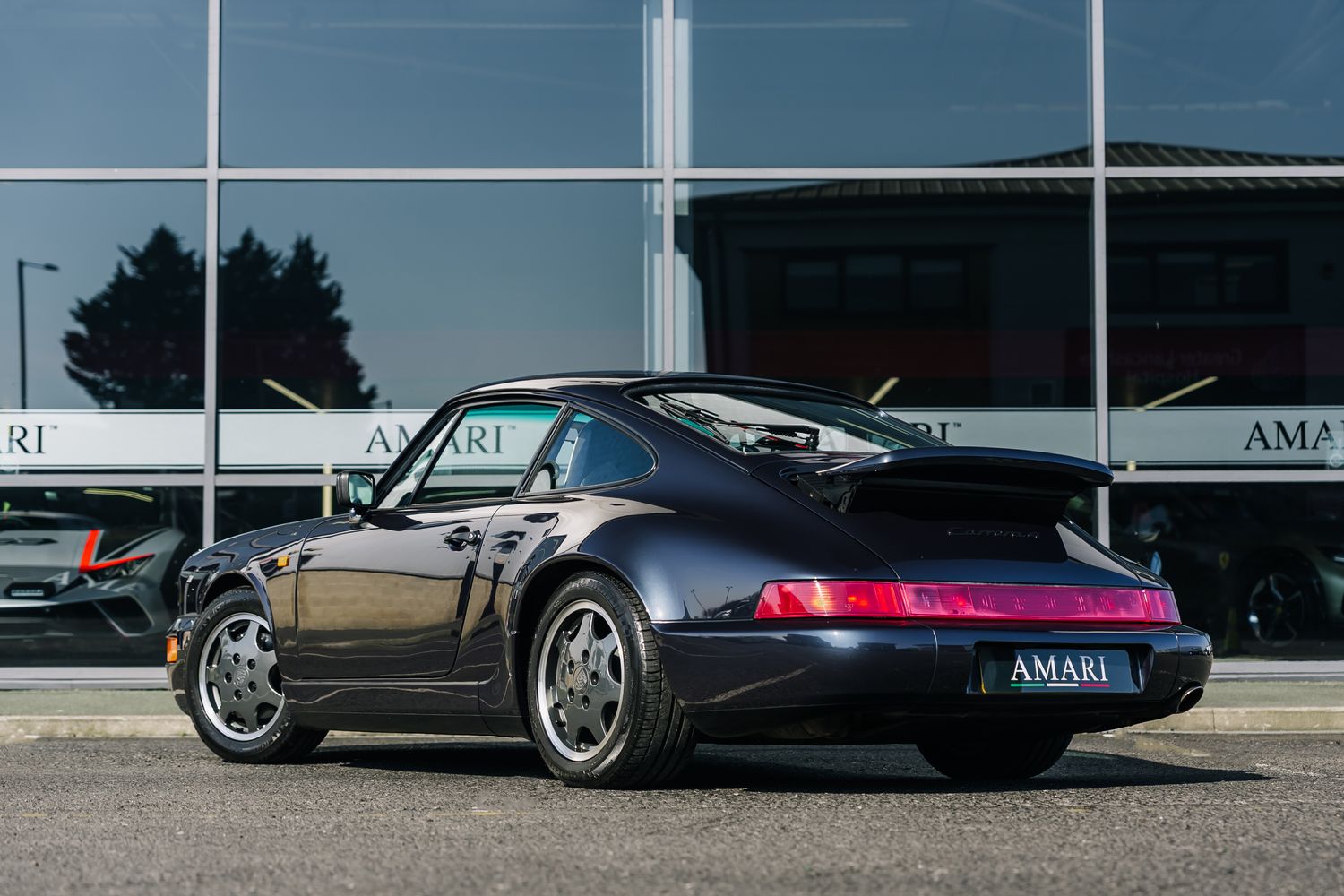 Porsche 911 964 Carrera 4