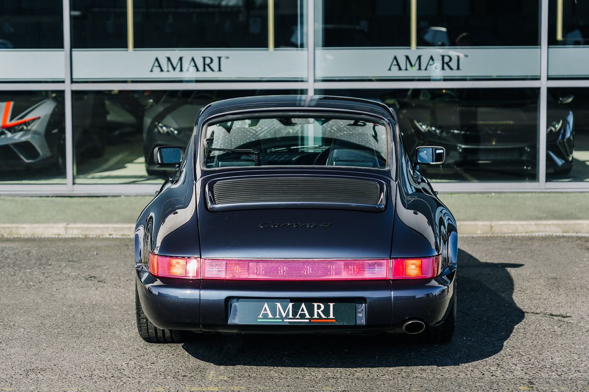 Porsche 911 964 Carrera 4