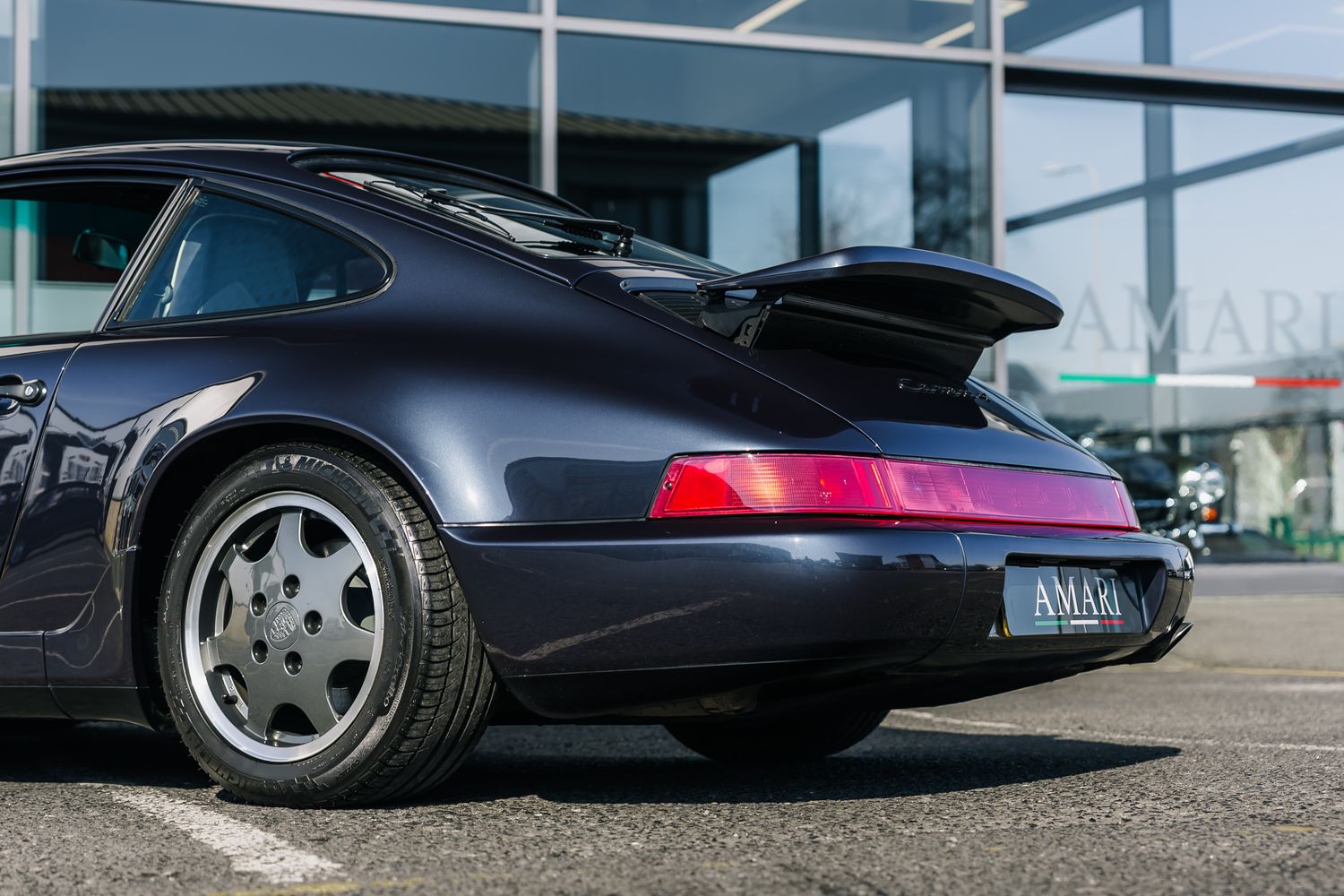 Porsche 911 964 Carrera 4