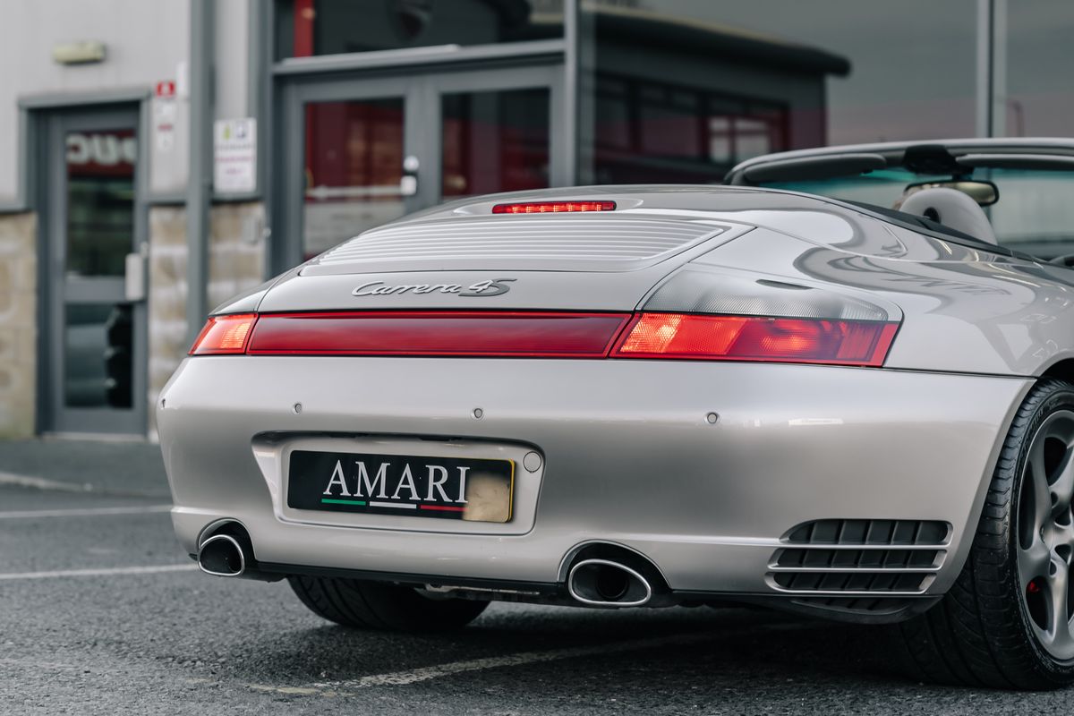 Porsche 911 Carrera 4S Tiptronic S Cabriolet