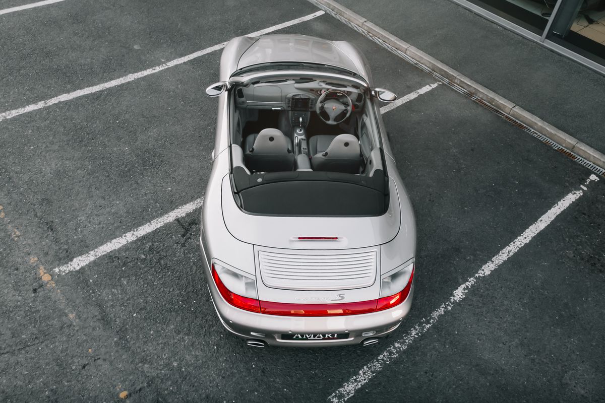 Porsche 911 Carrera 4S Tiptronic S Cabriolet