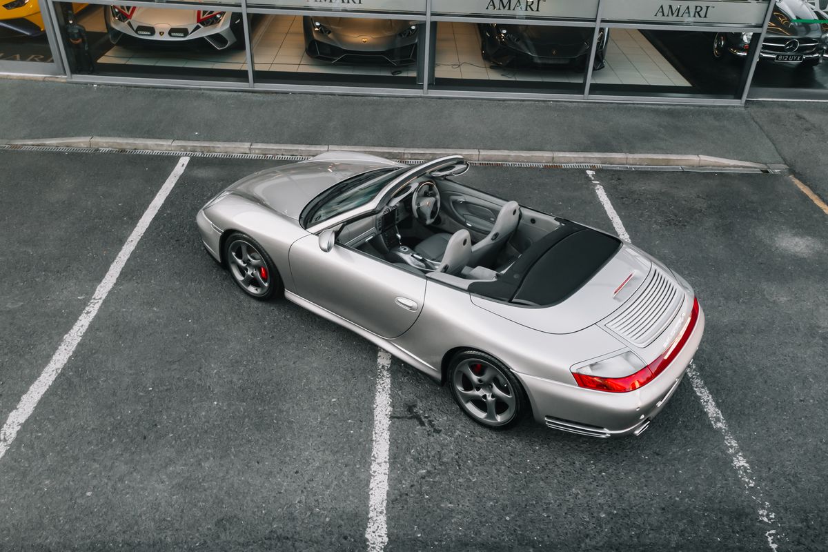 Porsche 911 Carrera 4S Tiptronic S Cabriolet