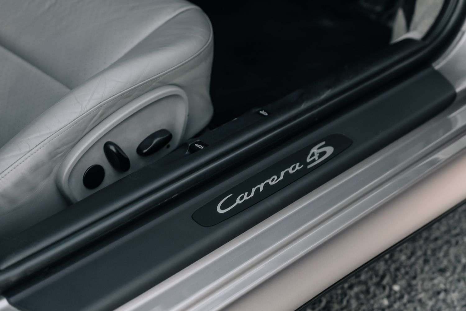 Porsche 911 Carrera 4S Tiptronic S Cabriolet