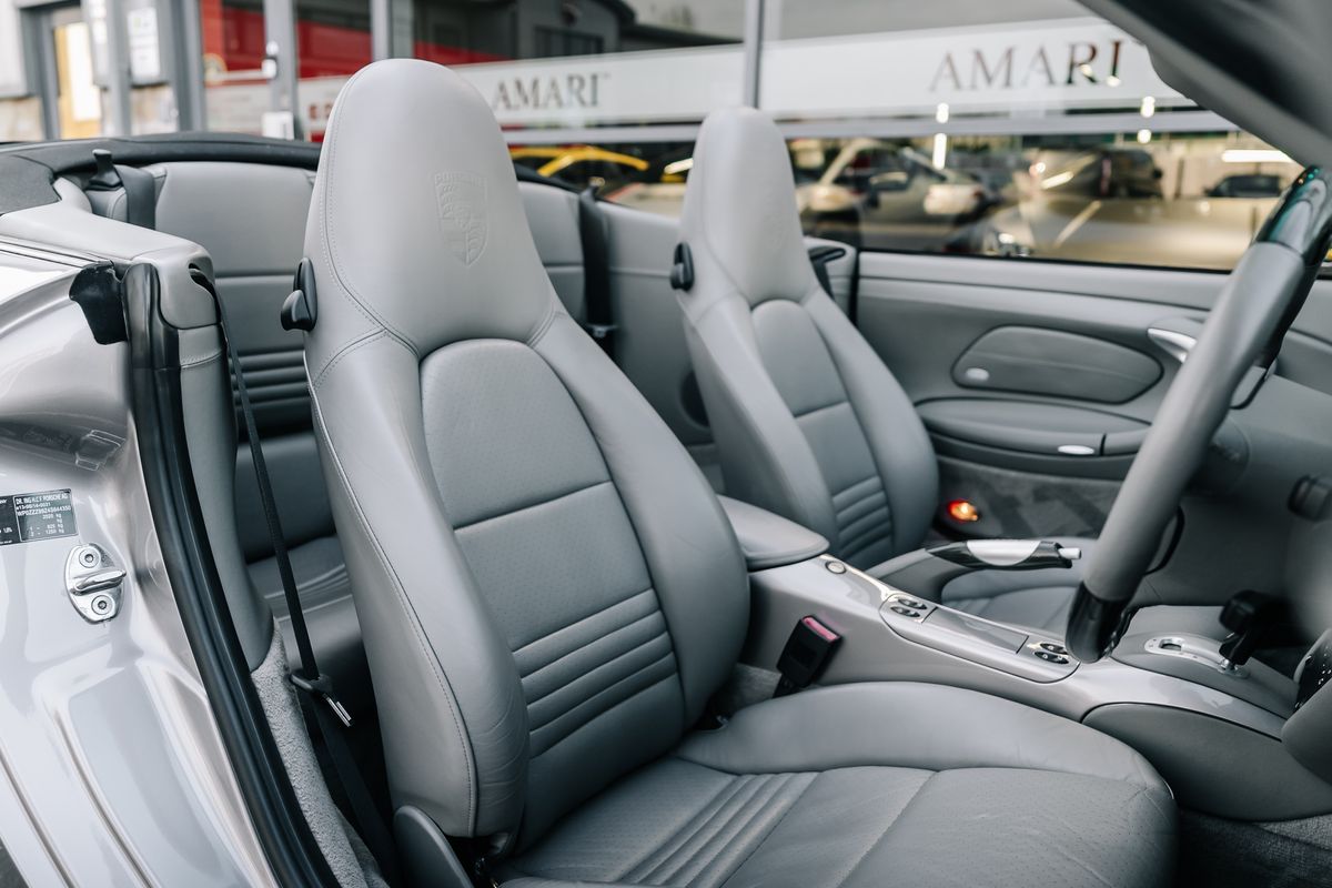 Porsche 911 Carrera 4S Tiptronic S Cabriolet