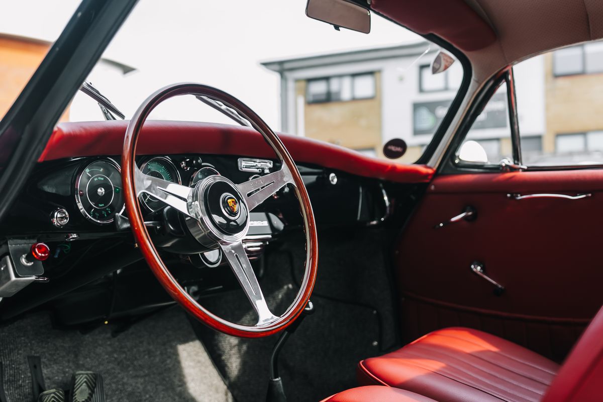 PORSCHE S 356