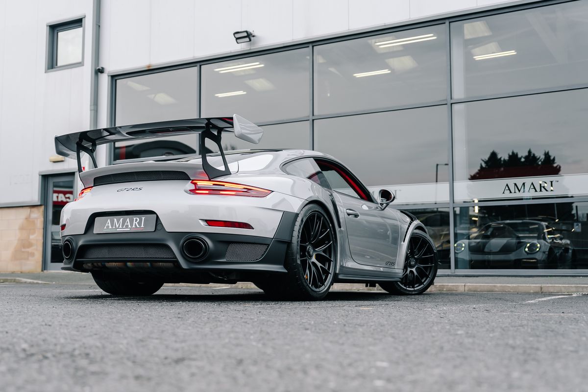 Porsche 911 991.2 GT2 RS Weissach