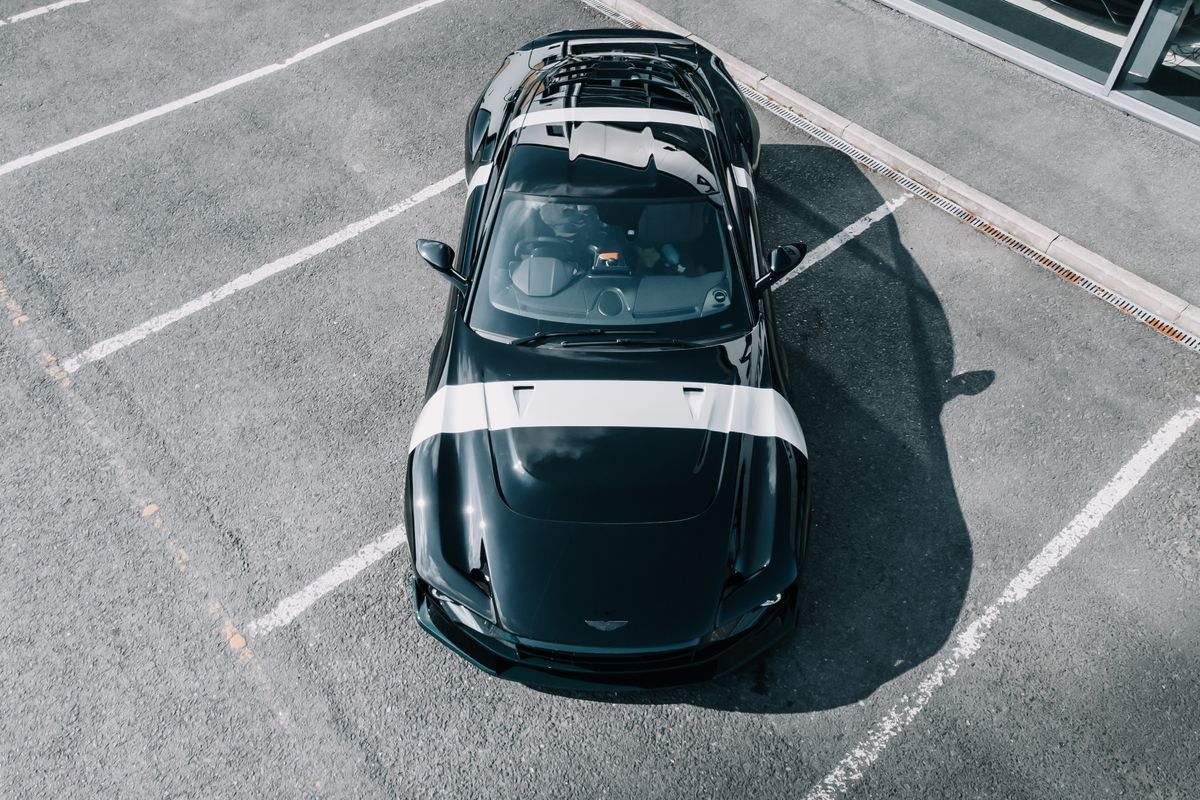 ASTON MARTIN THE FINAL VALOUR 110/110 - VAT Q