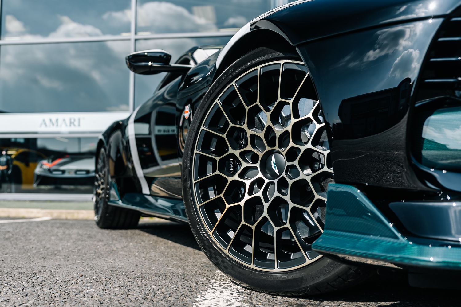 Aston Martin The Final Valour V12