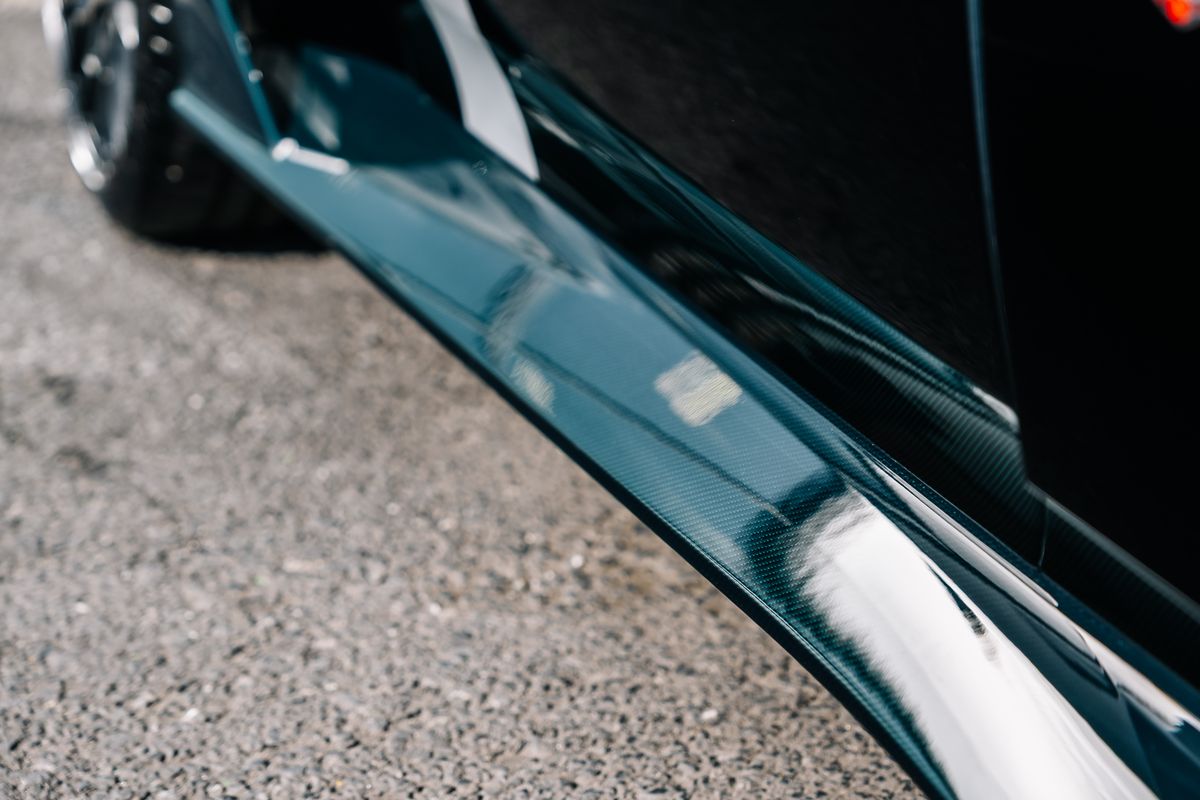 ASTON MARTIN THE FINAL VALOUR 110/110 - VAT Q