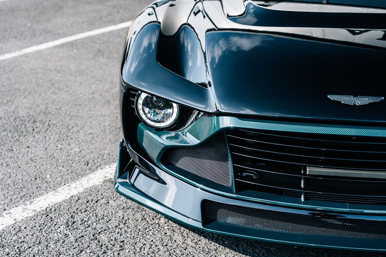 Aston Martin The Final Valour V12