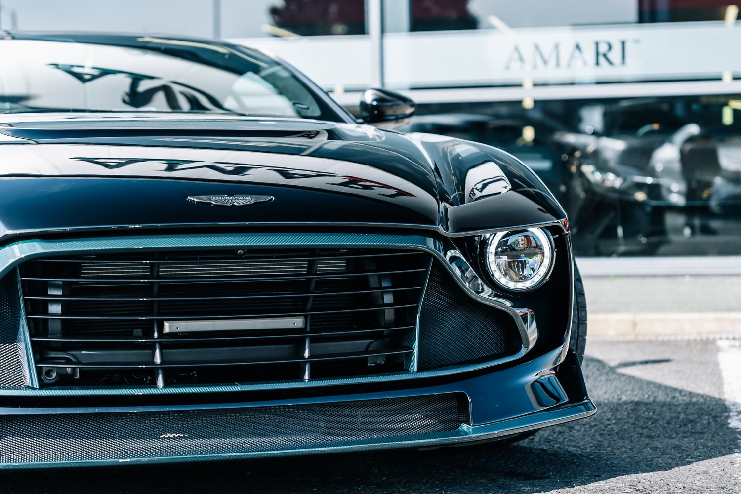 Aston Martin The Final Valour V12