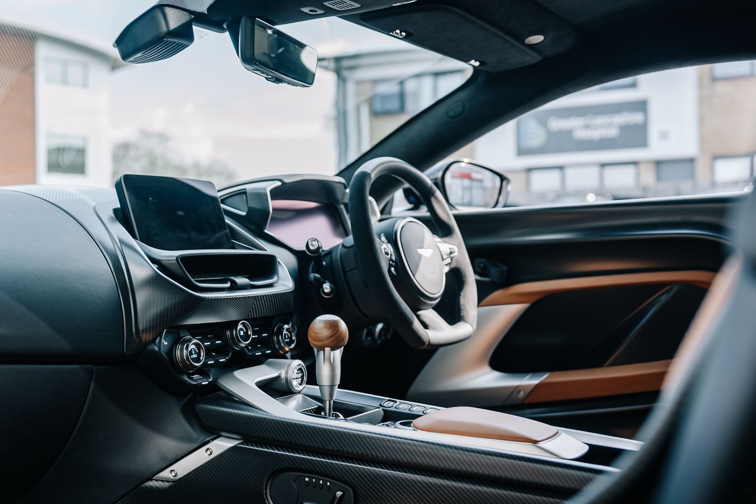 Aston Martin The Final Valour V12