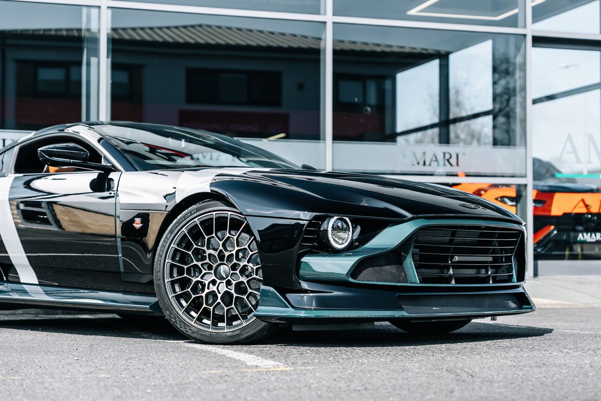 ASTON MARTIN THE FINAL VALOUR 110/110 - VAT Q
