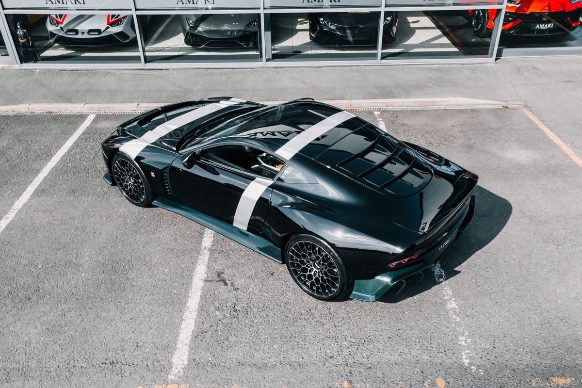 ASTON MARTIN THE FINAL VALOUR 110/110 - VAT Q