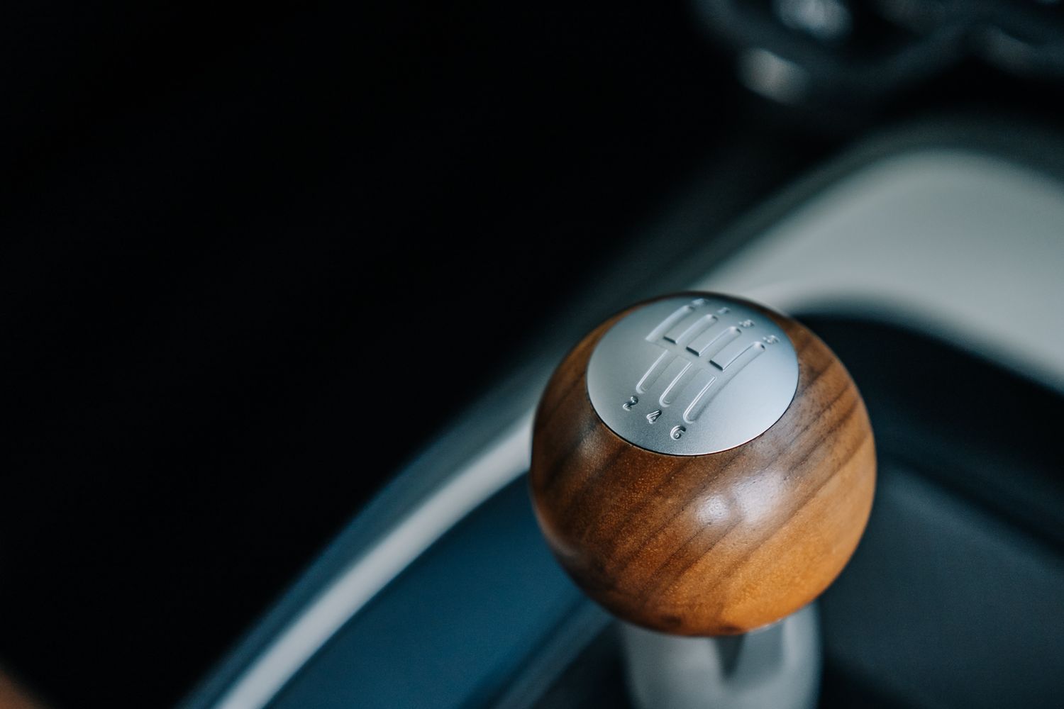 Aston Martin The Final Valour V12