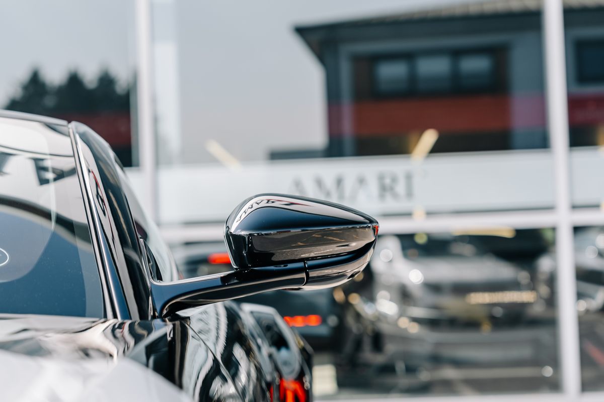 ASTON MARTIN THE FINAL VALOUR 110/110 - VAT Q